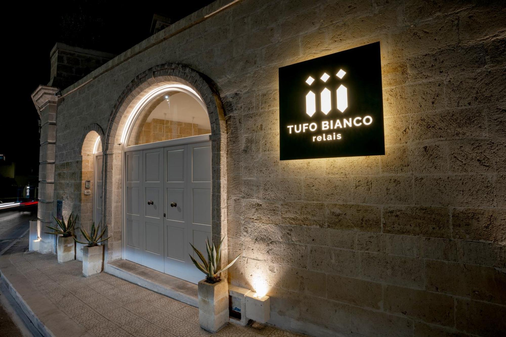 Tufo Bianco Relais Bed & Breakfast Massafra Exterior photo